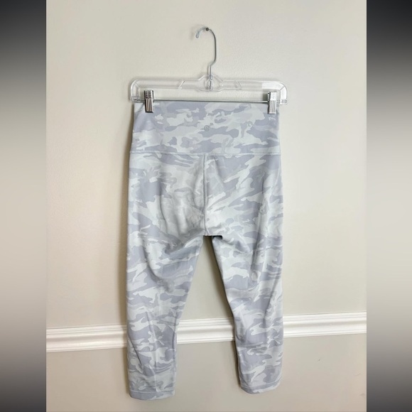 Lululemon leggings - Picture 3 of 4